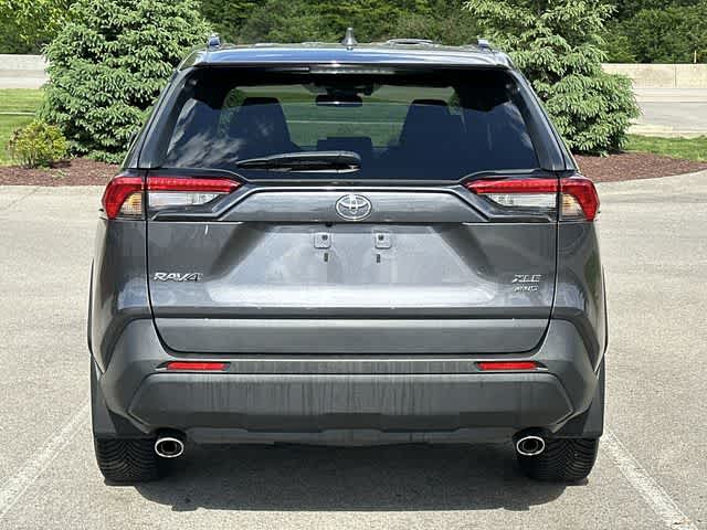 Thumbnail: 2022 Toyota RAV4 - 4