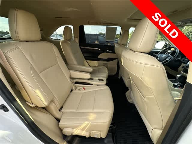 Thumbnail: 2018 Toyota Highlander - 26
