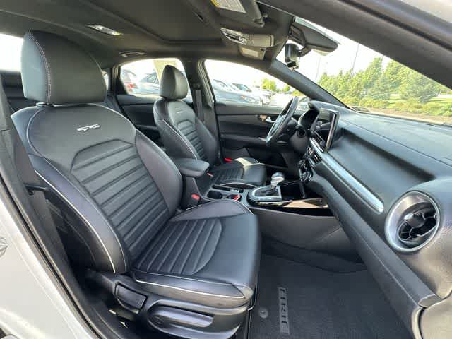 Thumbnail: 2024 Kia Forte - 24