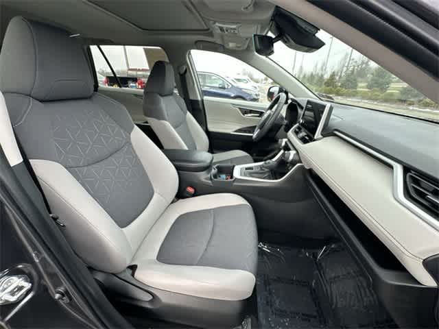 Thumbnail: 2023 Toyota RAV4 - 19