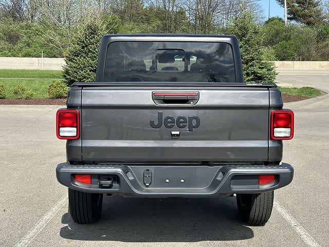 Thumbnail: 2025 Jeep Gladiator - 4