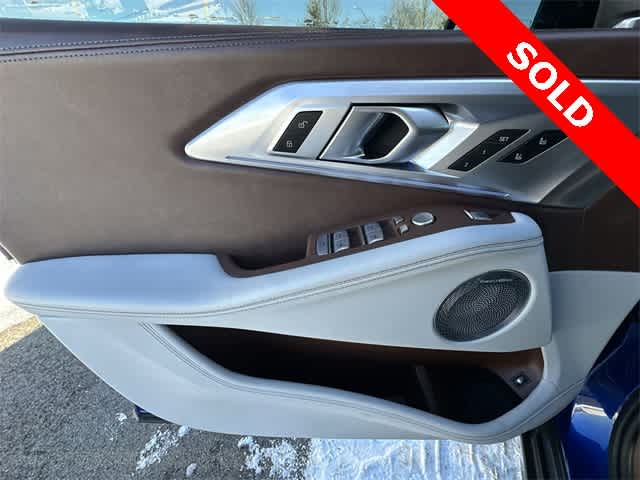 Thumbnail: 2023 BMW XM - 18