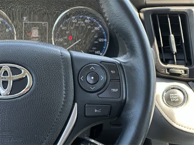 Thumbnail: 2017 Toyota RAV4 - 10