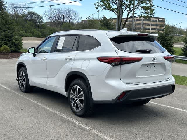 Thumbnail: 2023 Toyota Highlander - 34