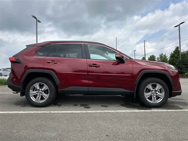 2022 Toyota RAV4 XLE 3