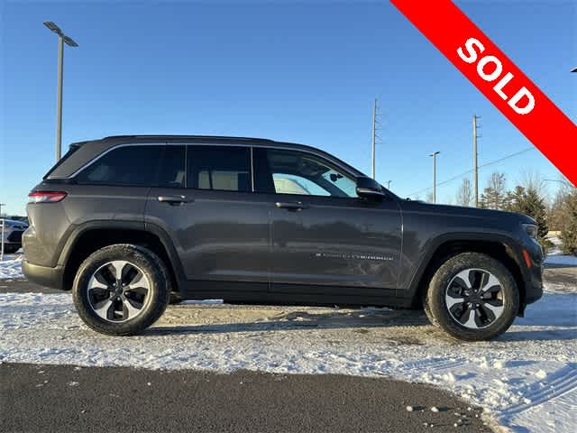 Thumbnail: 2022 Jeep Grand Cherokee - 3