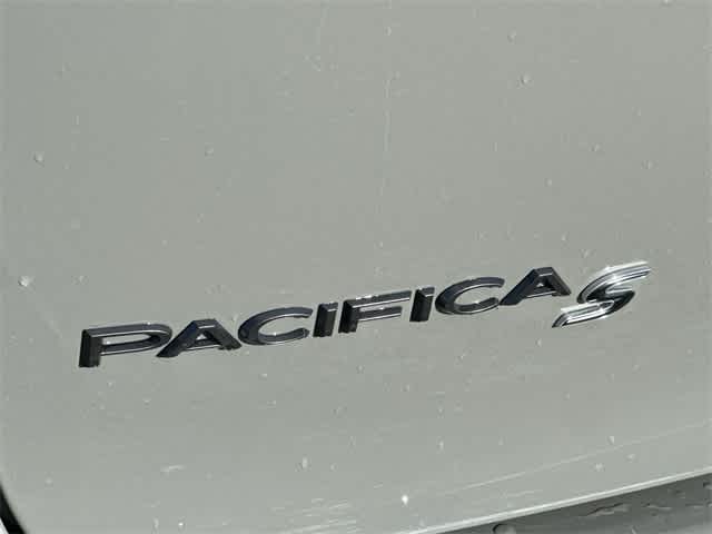 Thumbnail: 2022 Chrysler Pacifica - 26