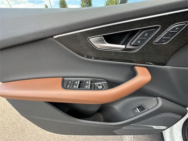 Thumbnail: 2020 Audi Q7 - 19