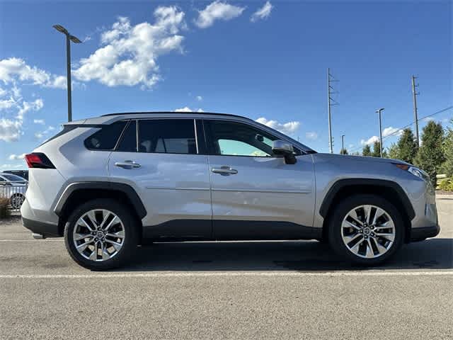 Thumbnail: 2019 Toyota RAV4 - 3