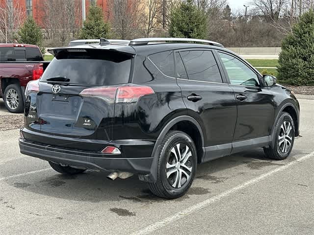 Thumbnail: 2018 Toyota RAV4 - 28