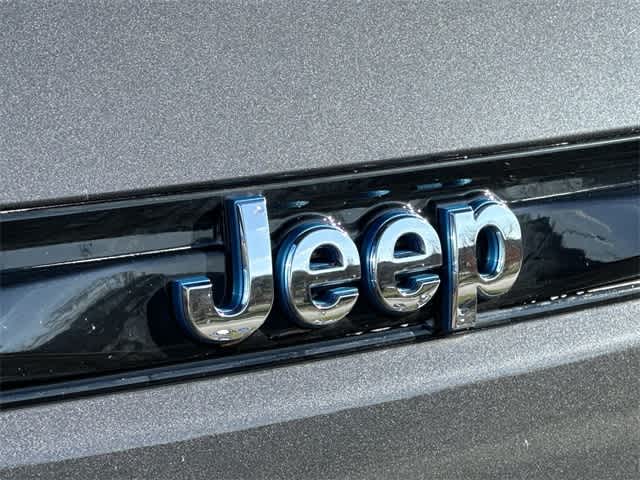 Thumbnail: 2022 Jeep Grand Cherokee - 19