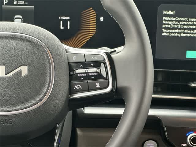 Thumbnail: 2025 Kia Carnival - 9