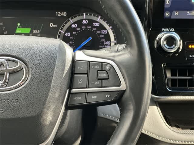 Thumbnail: 2022 Toyota Highlander - 10