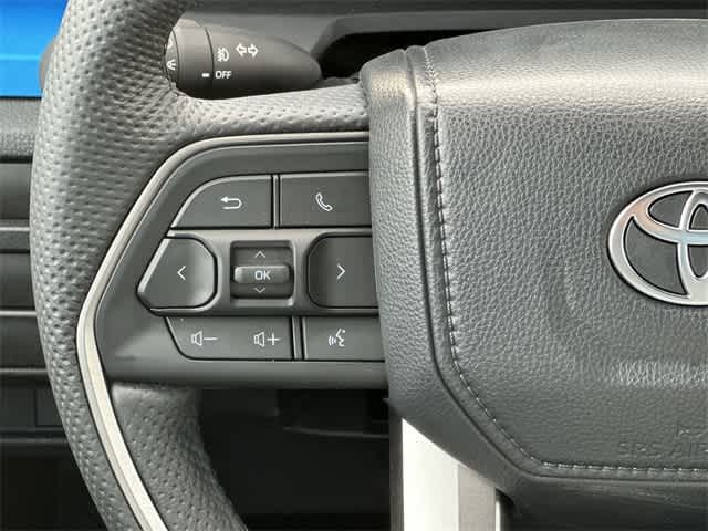 2024 Toyota Tacoma TRD Off-Road 8