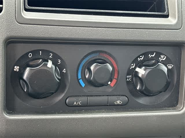 Thumbnail: 2012 Suzuki Equator - 10