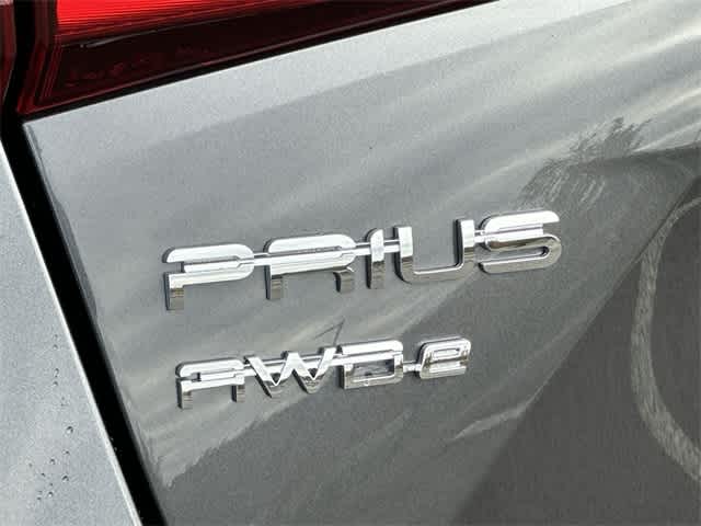 Thumbnail: 2022 Toyota Prius - 27