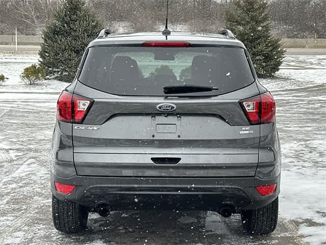 Thumbnail: 2019 Ford Escape - 4