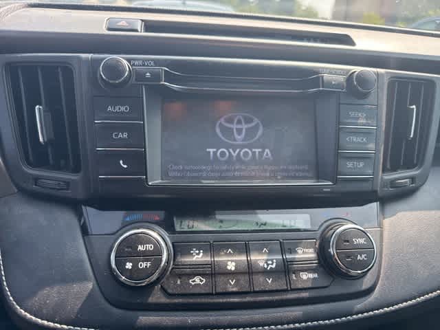Thumbnail: 2018 Toyota RAV4 - 9