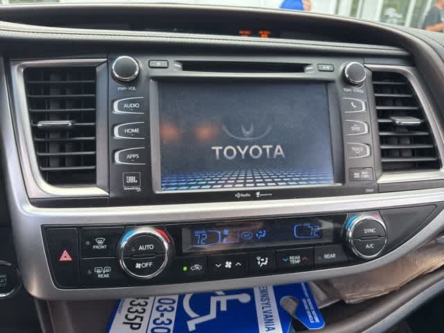 Thumbnail: 2015 Toyota Highlander - 9
