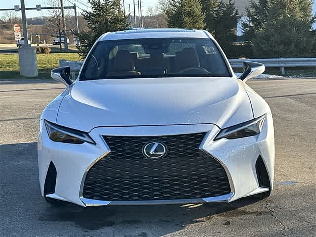 Thumbnail: 2022 Lexus IS - 22
