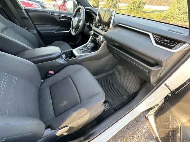 Thumbnail: 2023 Toyota RAV4 - 20