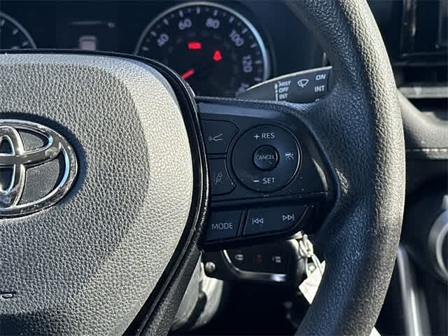 Thumbnail: 2021 Toyota RAV4 - 9