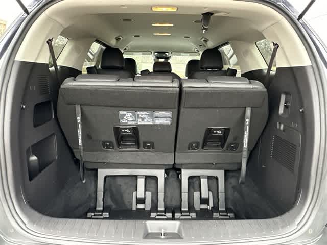 Thumbnail: 2025 Kia Carnival - 26