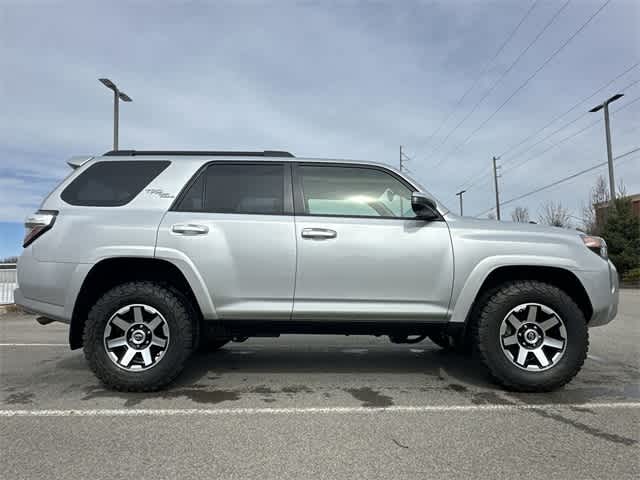 Thumbnail: 2021 Toyota 4Runner - 3