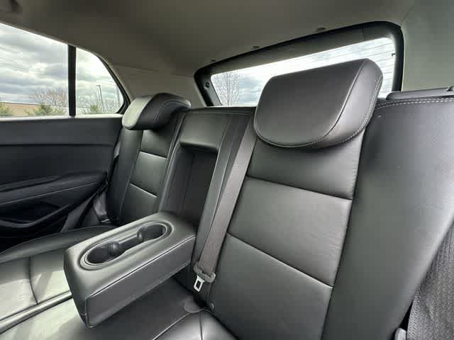 Thumbnail: 2016 Chevrolet Trax - 16