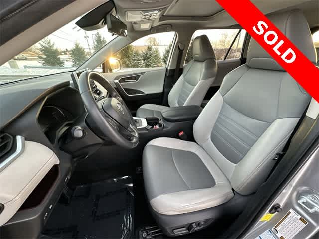 Thumbnail: 2019 Toyota RAV4 - 17