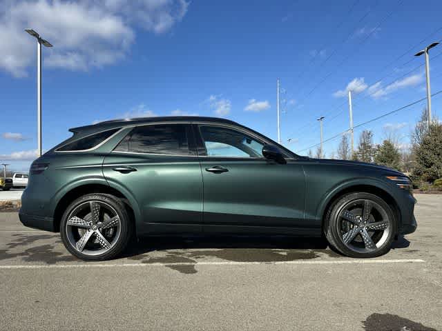 Thumbnail: 2023 Genesis GV70 - 3