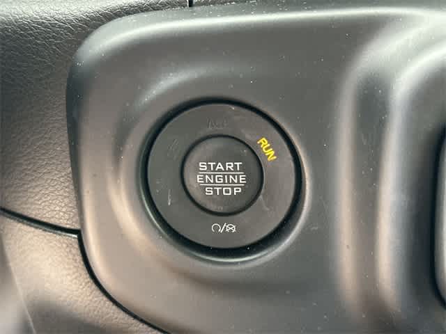 Thumbnail: 2022 Jeep Wrangler - 11