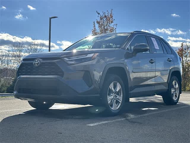 Thumbnail: 2023 Toyota RAV4 - 20