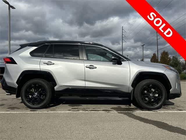 Thumbnail: 2022 Toyota RAV4 - 3