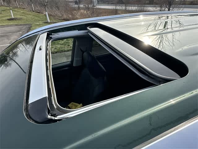 Thumbnail: 2023 Toyota Highlander - 6