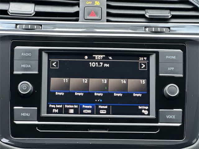 Thumbnail: 2020 Volkswagen Tiguan - 10