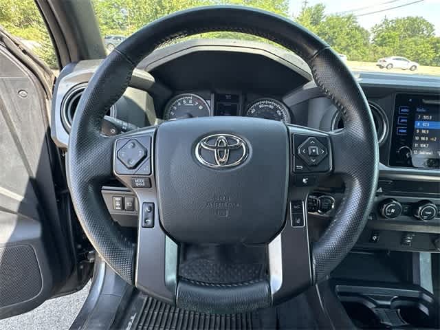 Thumbnail: 2019 Toyota Tacoma - 7