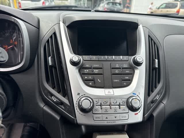 Thumbnail: 2017 Chevrolet Equinox - 9