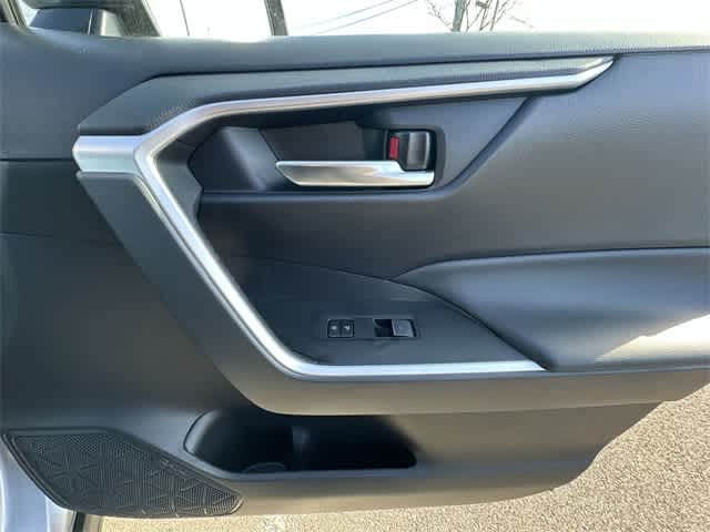 Thumbnail: 2025 Toyota RAV4 - 23