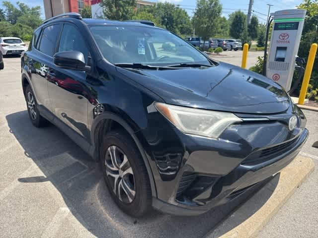 Thumbnail: 2017 Toyota RAV4 - 3