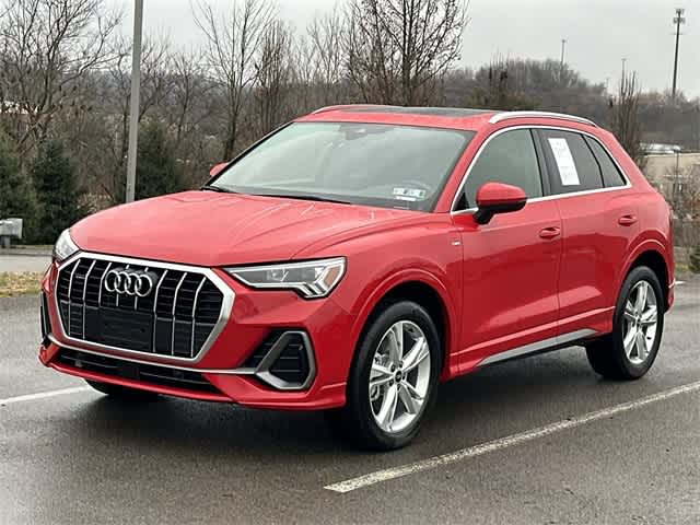 Thumbnail: 2022 Audi Q3 - 1