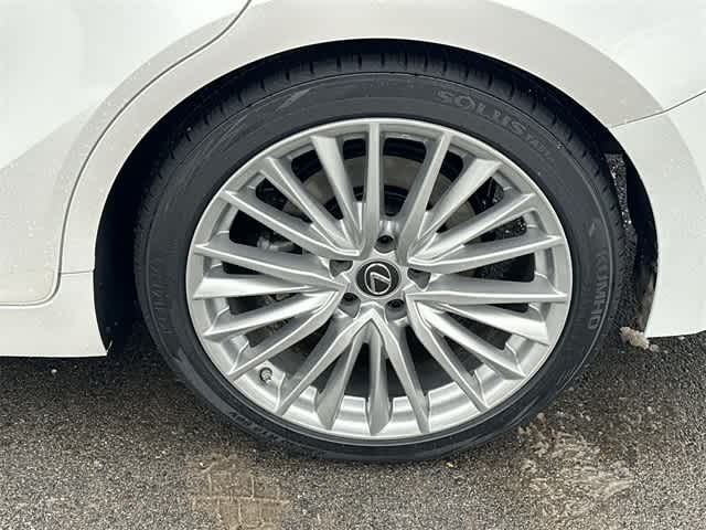 Thumbnail: 2022 Lexus IS - 5