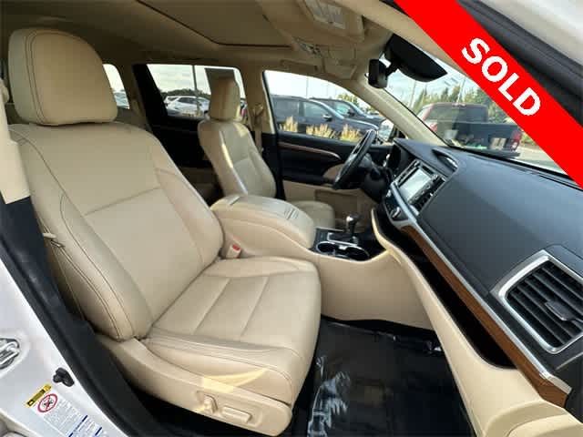 Thumbnail: 2018 Toyota Highlander - 24