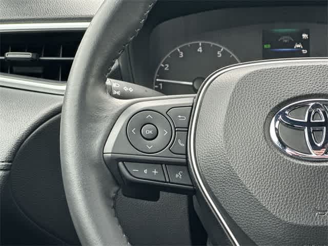 Thumbnail: 2023 Toyota Corolla Cross - 9