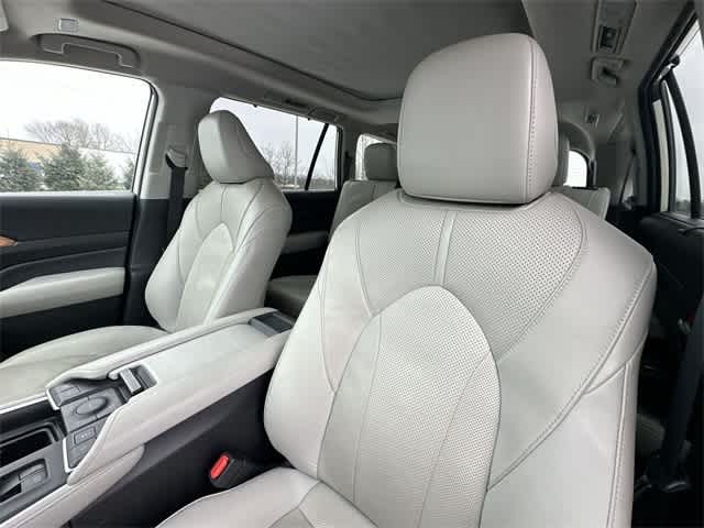 Thumbnail: 2024 Toyota Grand Highlander - 15