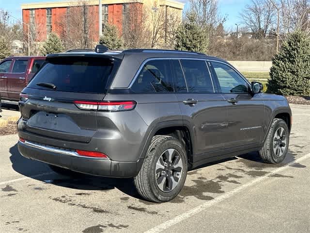 Thumbnail: 2022 Jeep Grand Cherokee - 25