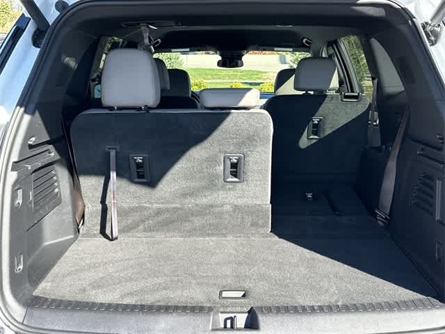 Thumbnail: 2024 GMC Acadia - 26