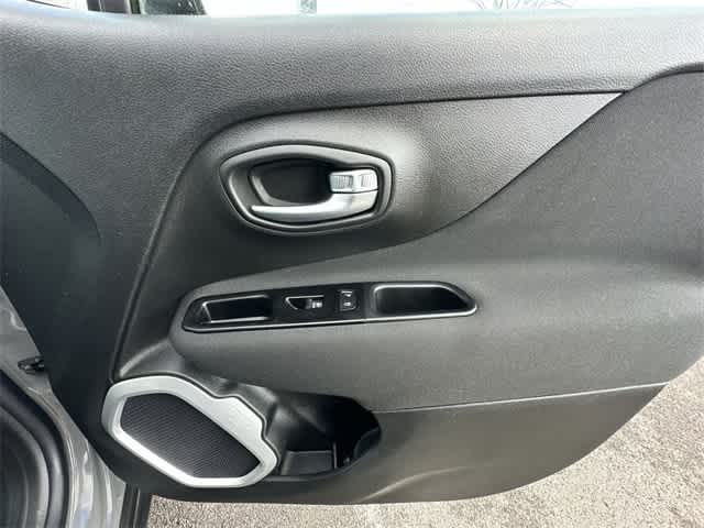 Thumbnail: 2021 Jeep Renegade - 21