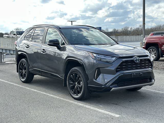 Thumbnail: 2024 Toyota RAV4 - 31