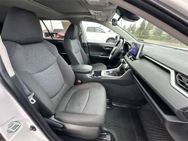 Thumbnail: 2025 Toyota RAV4 - 22